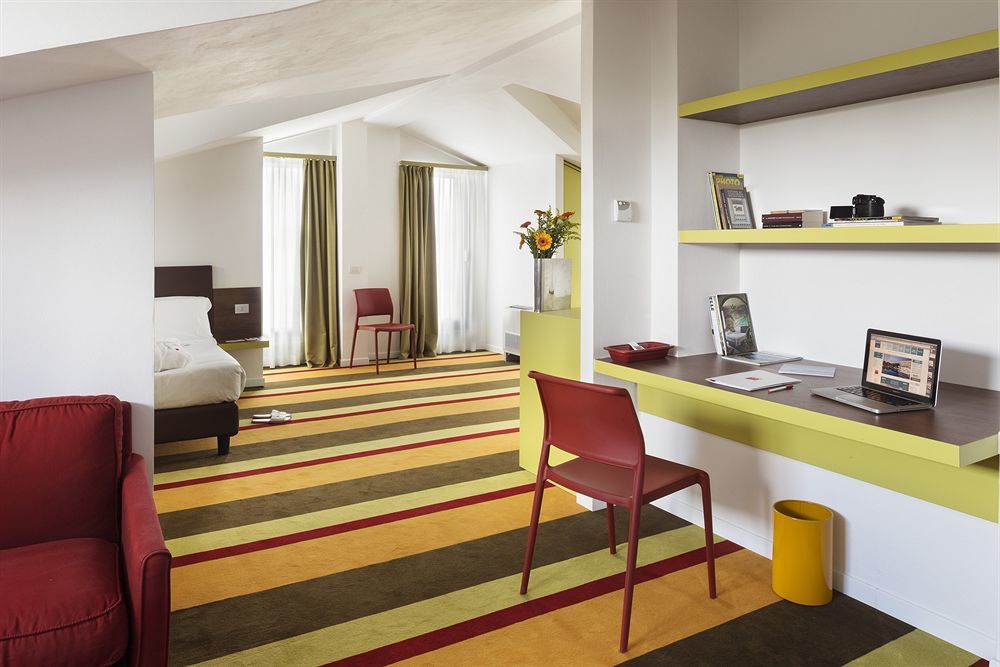 Unaway Hotel Фабро Екстер'єр фото